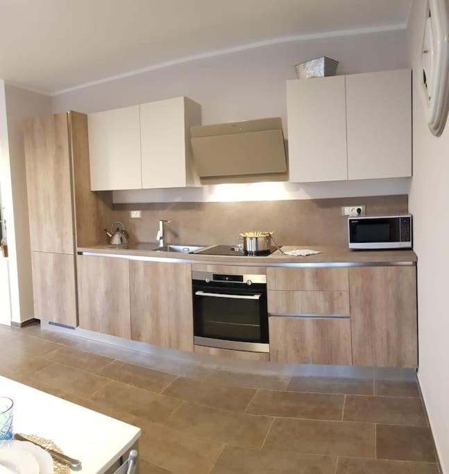 Luxury Villa Cetiri Hrasta Pican Екстер'єр фото