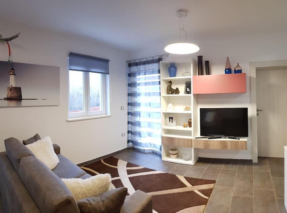 Luxury Villa Cetiri Hrasta Pican Екстер'єр фото