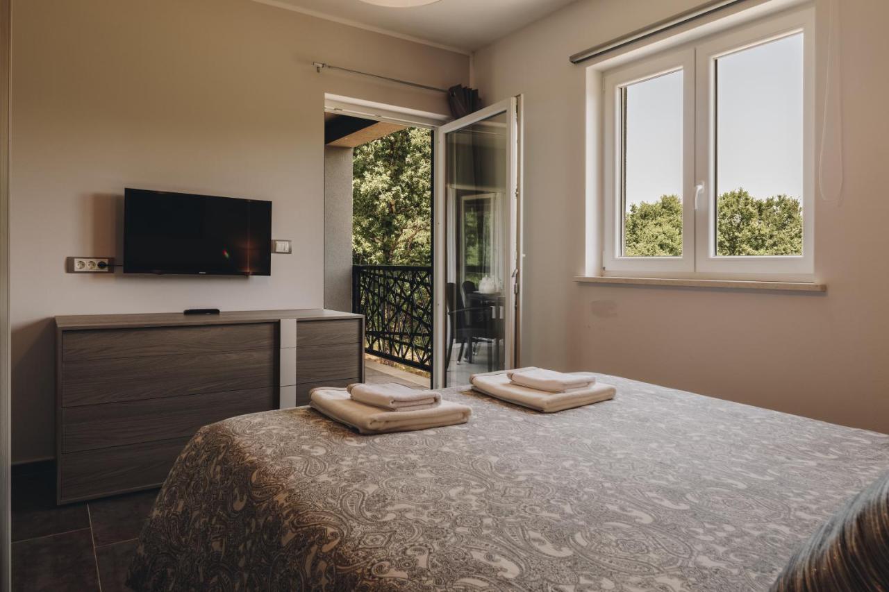Luxury Villa Cetiri Hrasta Pican Екстер'єр фото
