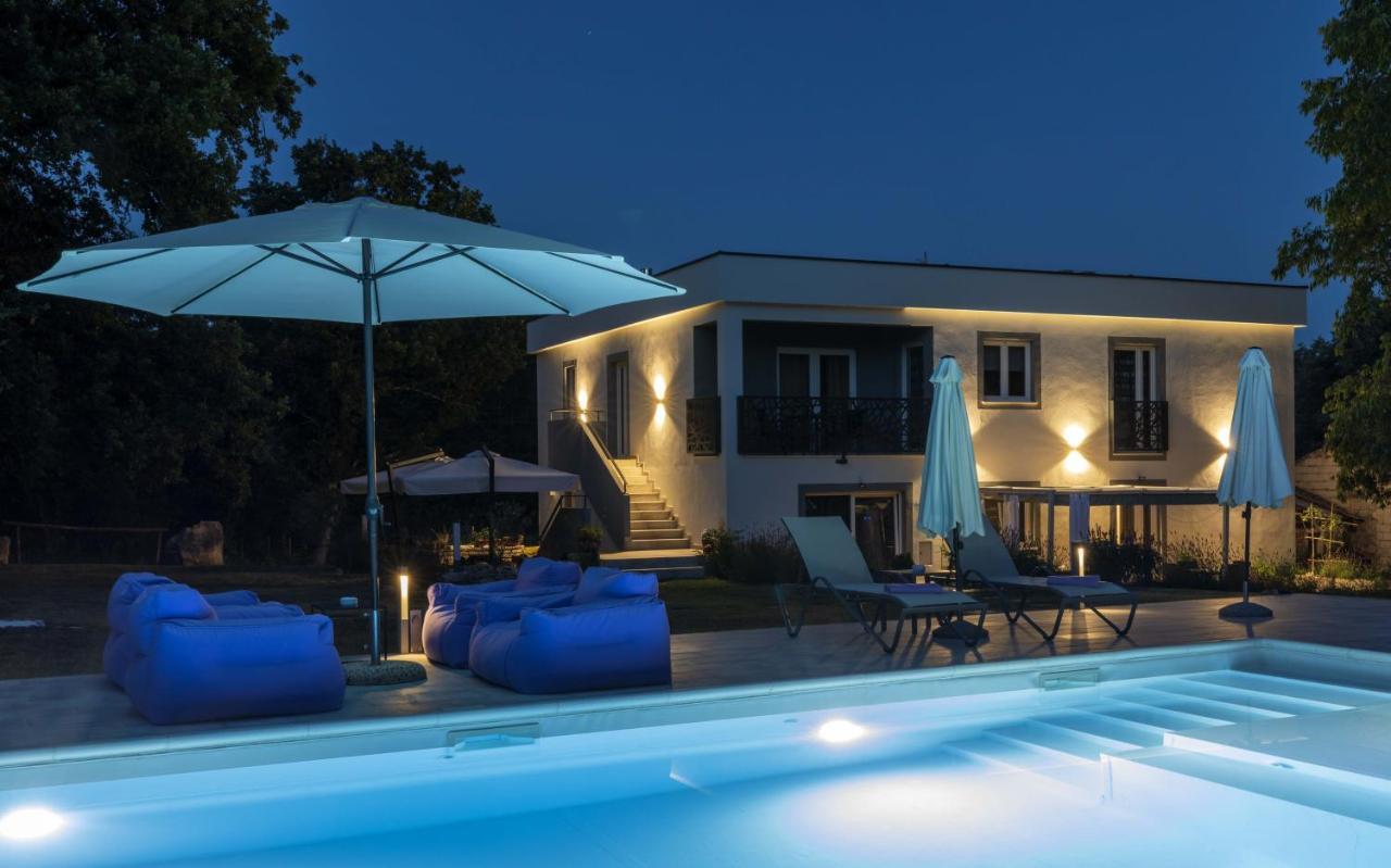 Luxury Villa Cetiri Hrasta Pican Екстер'єр фото